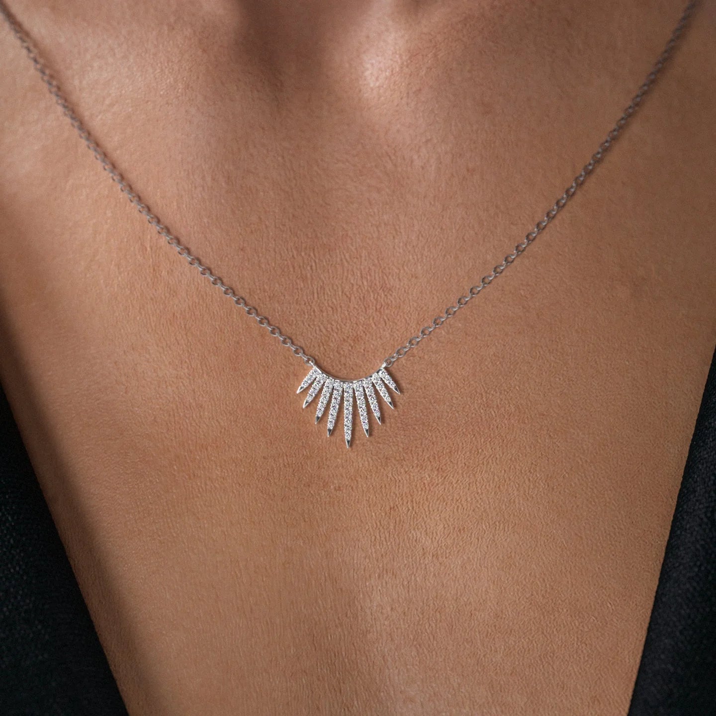 Sparkling Diamond Medallion3
