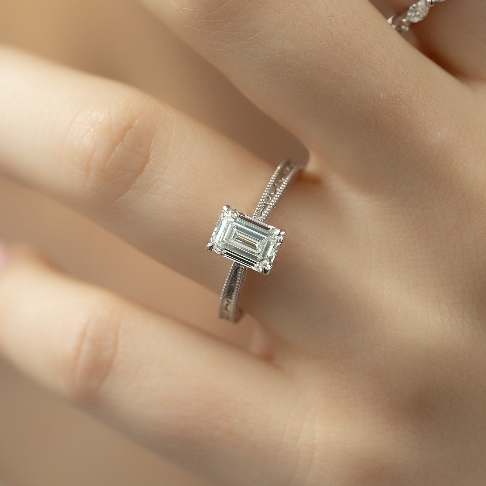white gold2