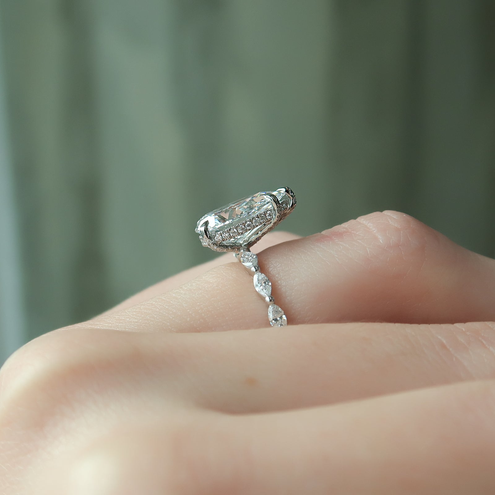 white gold8
